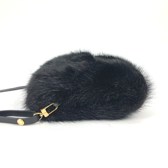 Louis Vuitton Montchon Black Vison crossbody bag shoulder mink - Picture 3 of 13